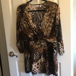 25% off 3+ Items Tunic top